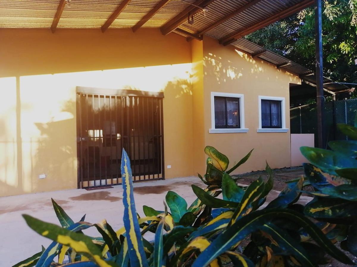 リベリア Casa Binisa Fresca Y Agradableヴィラ エクステリア 写真